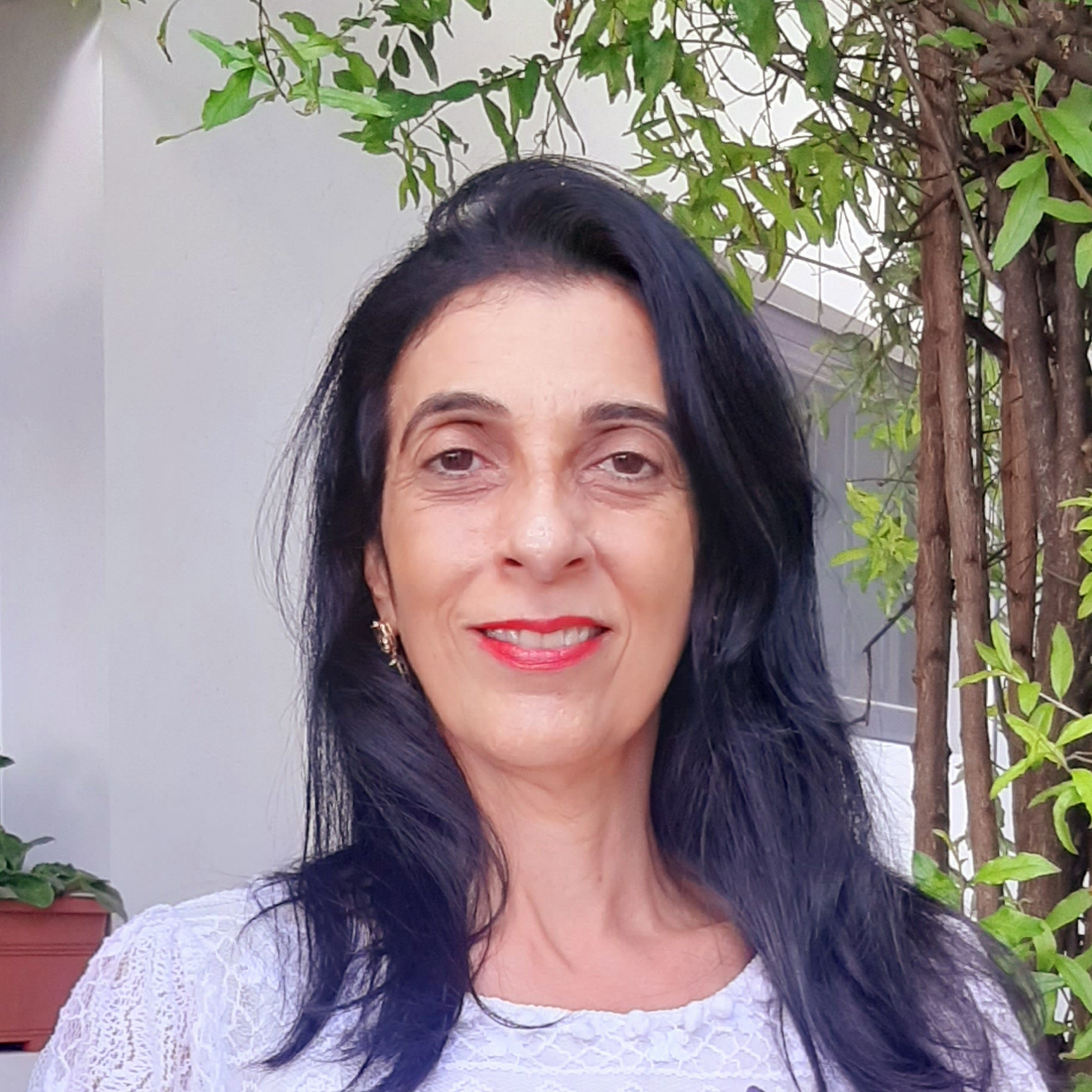 Cláudia Leonor Guedes de Azevedo Oliveira